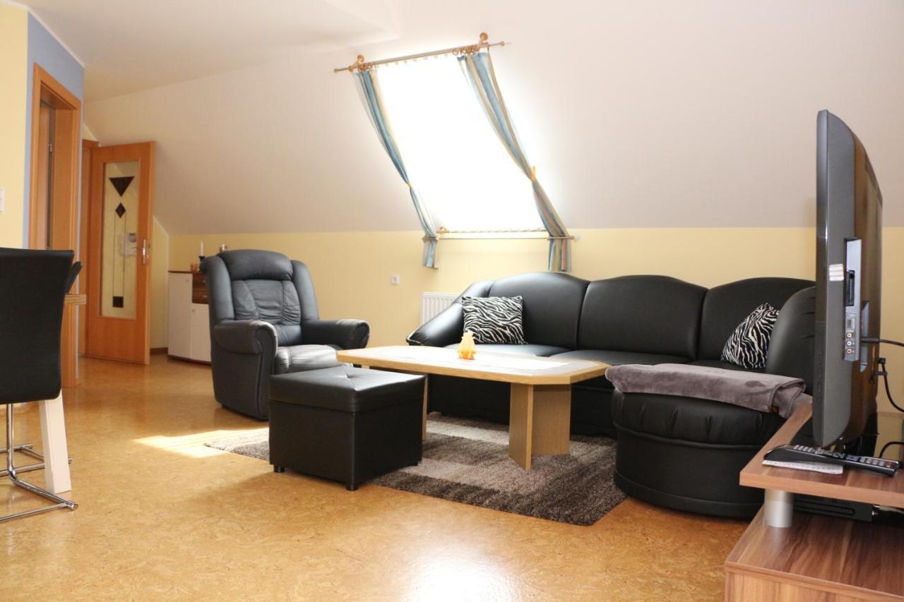 Ferienwohnung Moni Geiseldorf Ngoại thất bức ảnh