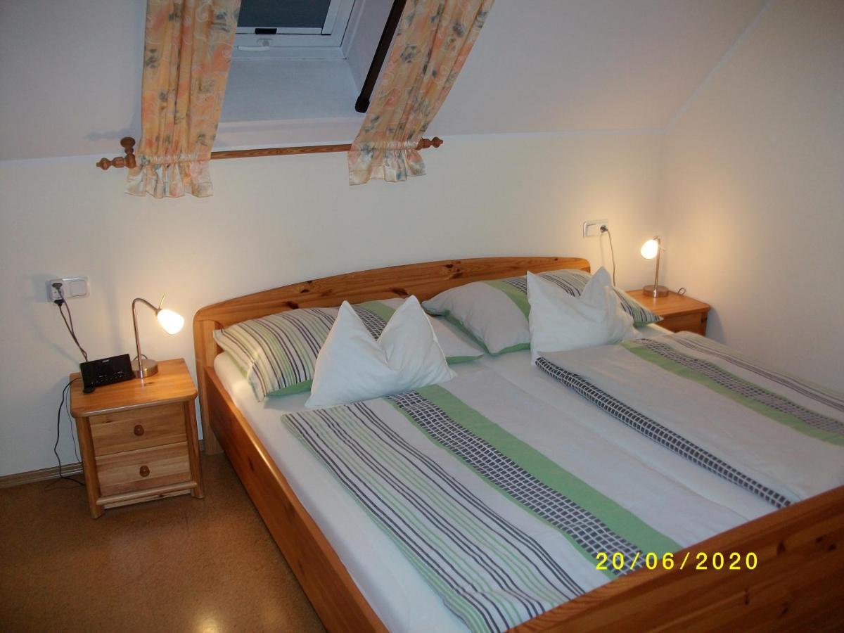 Ferienwohnung Moni Geiseldorf Ngoại thất bức ảnh